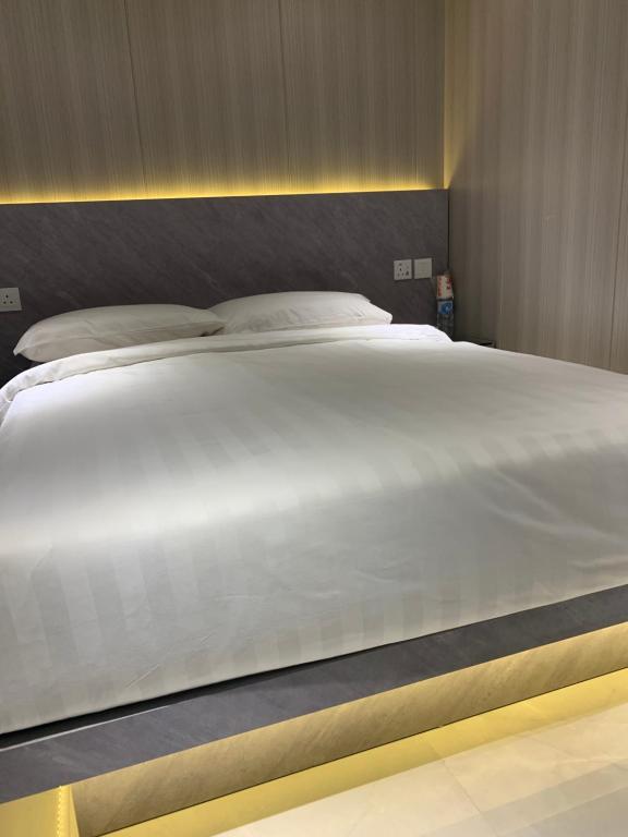 Двухместный (Стандартный двухместный номер с 1 кроватью) гостевого дома Xi Hu Hotel, Гонконг (город)