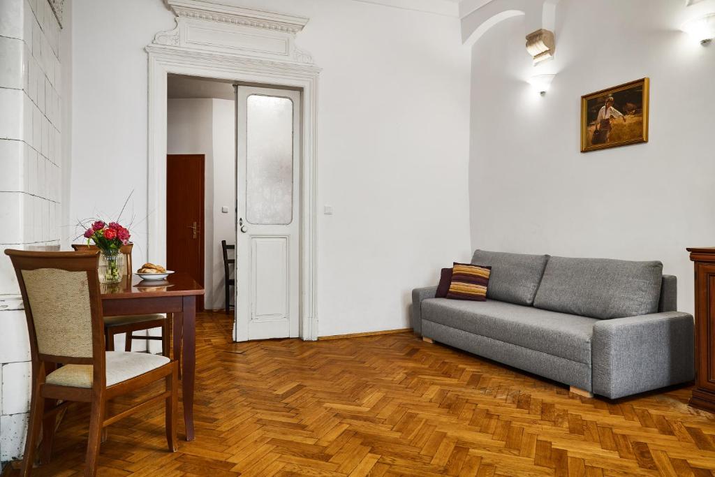 Студио (Стандартный номер-студио для 4 человек - Вид на город), Krakow For You Budget Apartments