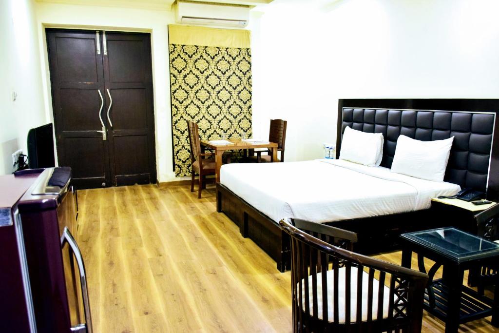 Студио (Семейный номер-студио), When In Gurgaon - Service Apartments