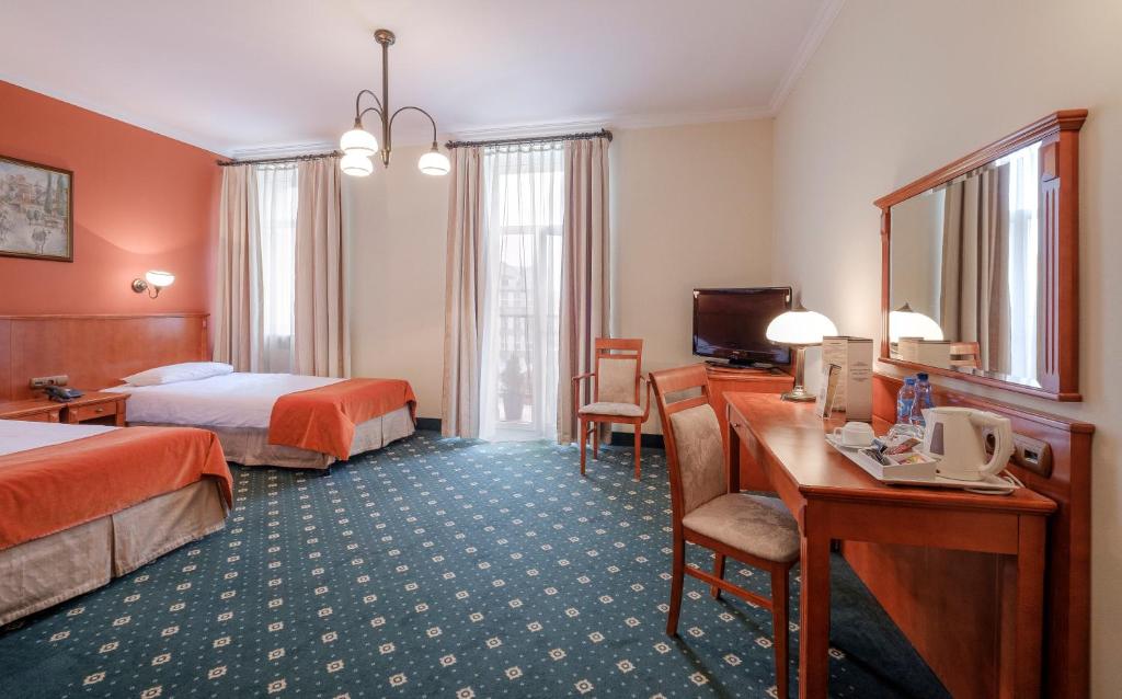 Двухместный (Двухместный номер с 2 отдельными кроватями) отеля Hotel Hetman, Варшава
