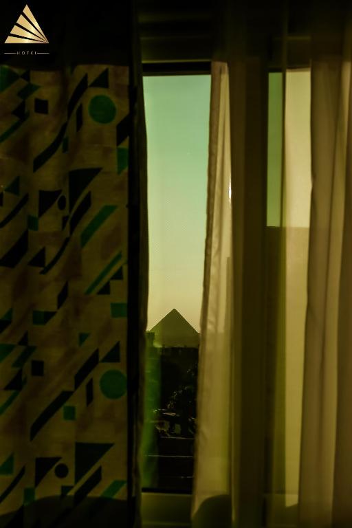 Двухместный (Двухместный номер Делюкс с 1 кроватью) отеля Pyramid Edge Hotel, Каир