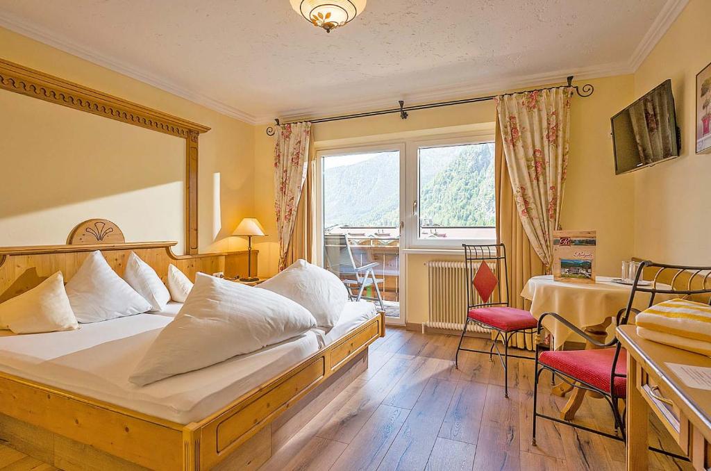 Двухместный (Стандартный двухместный номер с 1 кроватью) отеля Hotel-Pension Rotspitz, Визинг