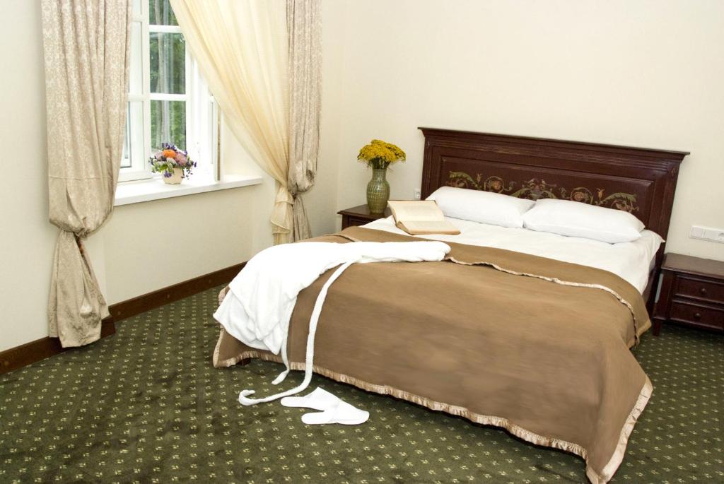 Двухместный (Двухместный номер Делюкс с 1 кроватью) отеля Bistrampolis Manor, Паневежис