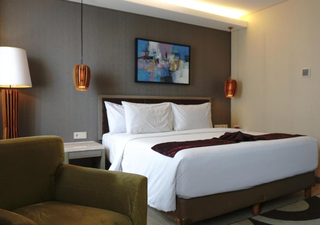 Сьюит (Представительский люкс) отеля Best Western Plus Kemayoran Hotel, Джакарта