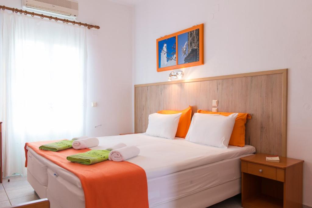 Двухместный (Двухместный номер с 1 кроватью или 2 отдельными кроватями и видом на сад) апарт-отеля Edem Hotel, Платис-Ялос