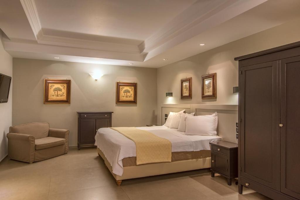 Сьюит (Люкс с 2 спальнями (5 взрослых)) отеля Domotel Agios Nikolaos Suites Resort, Сивота