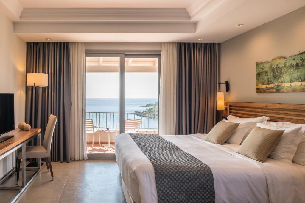 Двухместный (Двухместный номер с 1 кроватью или 2 отдельными кроватями) отеля Domotel Agios Nikolaos Suites Resort, Сивота