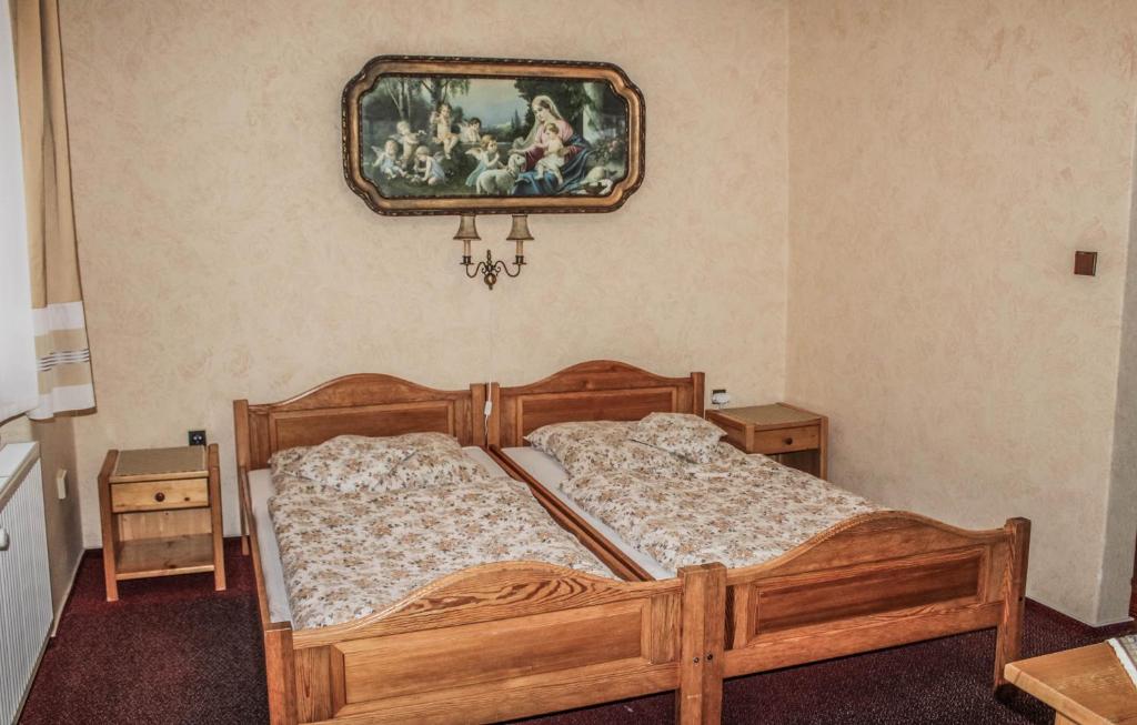 Двухместный (Двухместный номер с 1 кроватью или 2 отдельными кроватями, укомплектованный 2 дополнительными кроватями) гостевого дома Familia, Гаррахов