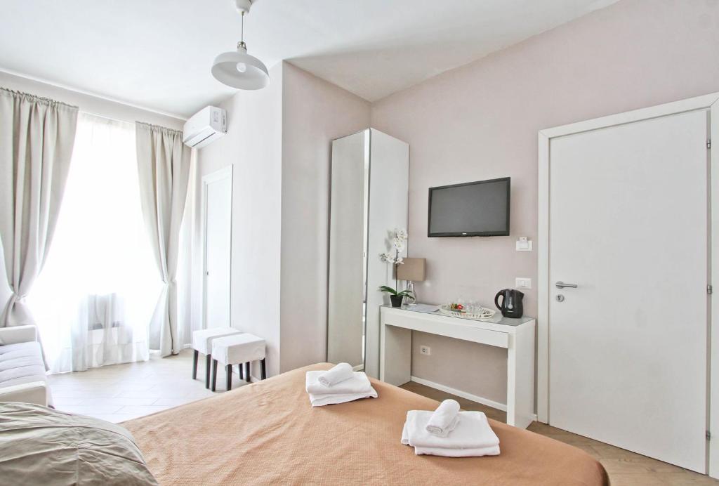 Апартаменты (Апартаменты с 3 спальнями - Viale Giulio Cesare 128), Deluxe Rooms