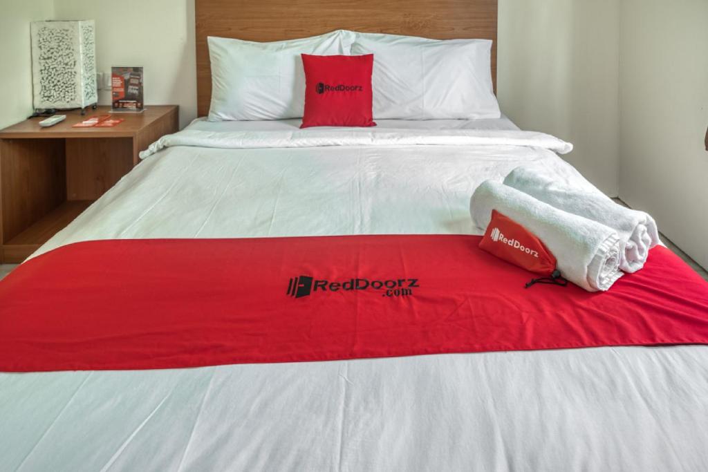 Двухместный (Двухместный номер с 1 кроватью) гостевого дома RedDoorz Resort near Bukit Campuhan Ubud, Убуд