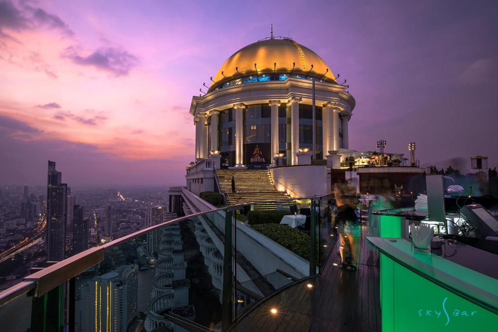 Сьюит (Пакет услуг Getaway с особыми преимуществами в баре с панорамным видом) отеля Tower Club At lebua, Бангкок