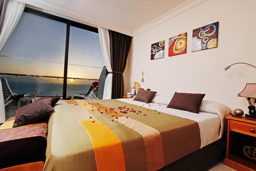 Апартаменты (Апартаменты с 2 спальнями (для 6 взрослых)) апарт-отеля Royal Sun Resort 16, Адехе