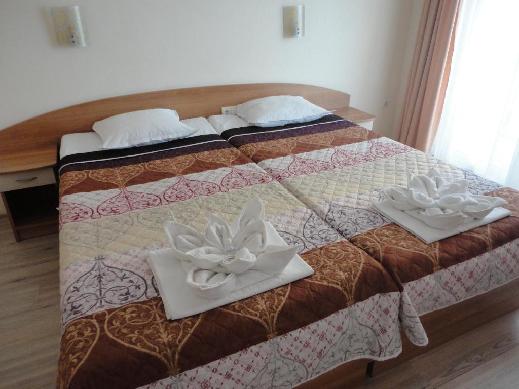 Двухместный (Двухместный номер с 1 кроватью или 2 отдельными кроватями и частичным видом на море) отеля Barex Family Hotel, Созополь