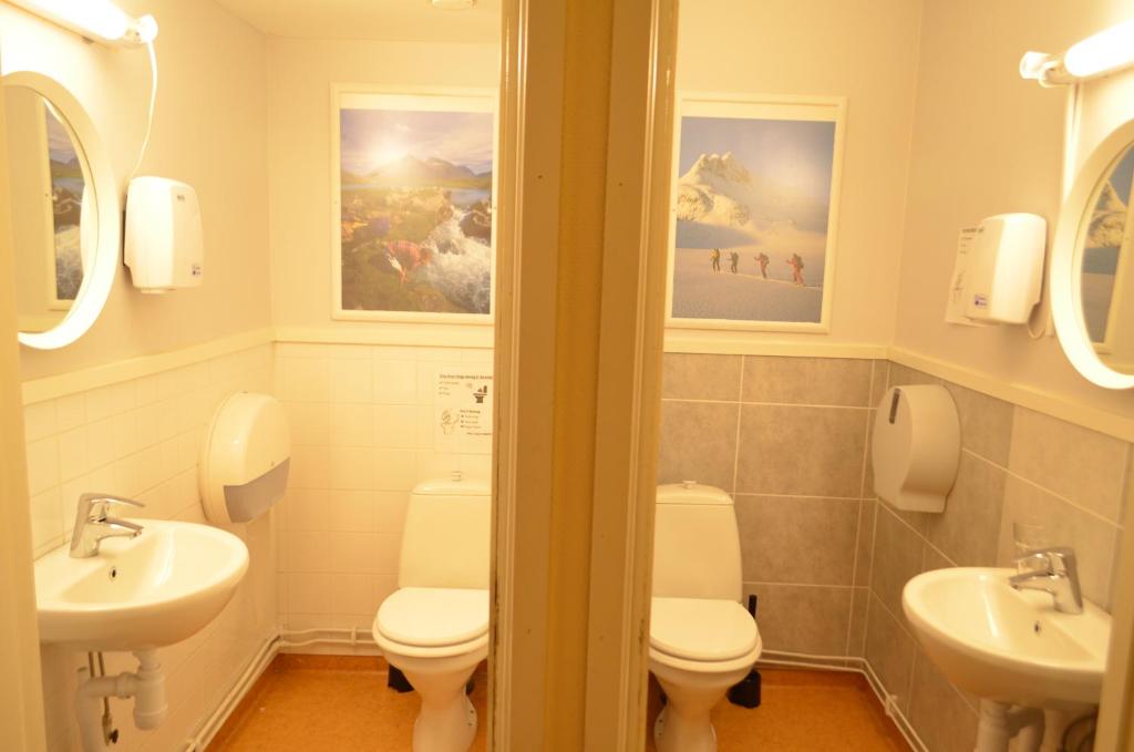 Четырехместный (Семейный номер с общей ванной комнатой) хостела River Motell & Vandrarhem, Хапаранда