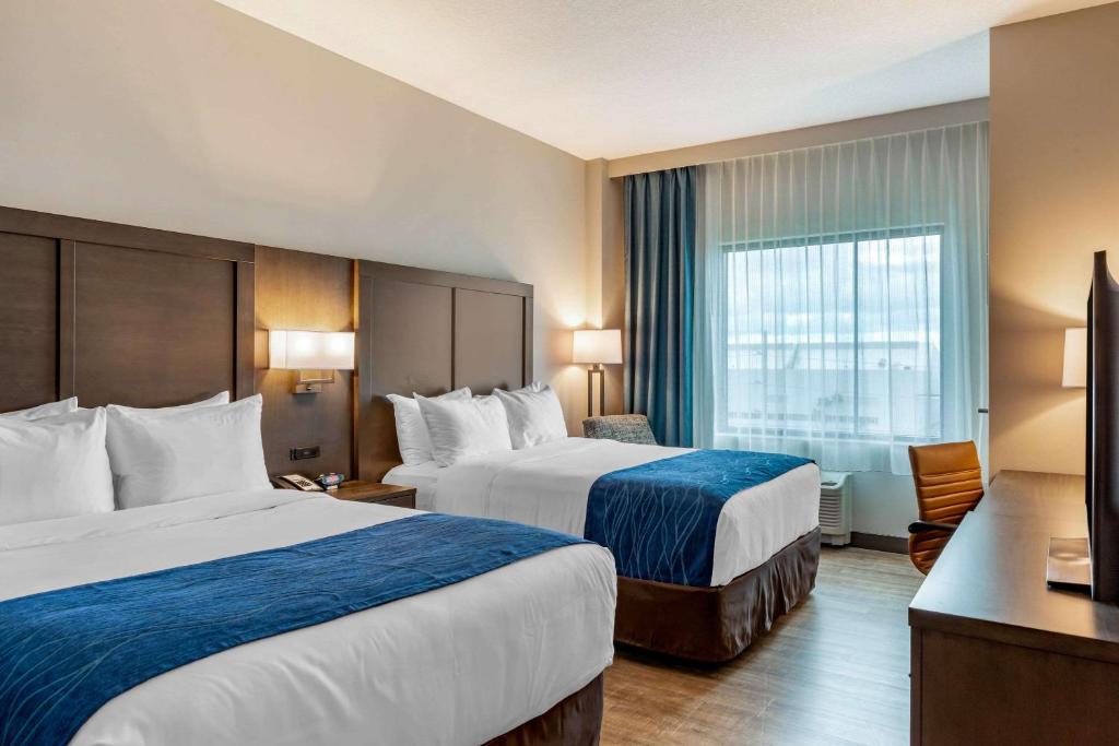 Семейный (Номер с 2 кроватями размера «queen-size» – Для некурящих), Comfort Inn & Suites Miami International Airport