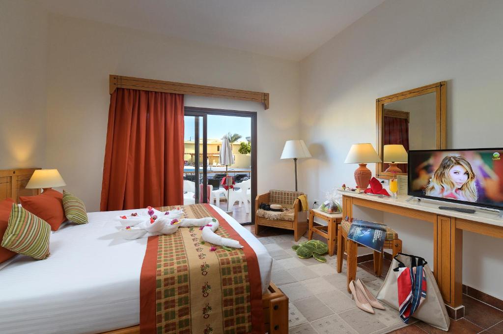 Двухместный (Двухместный номер «Премиум» с 1 кроватью) курортного отеля The Three Corners Fayrouz Plaza Beach Resort, Корая-Бэй