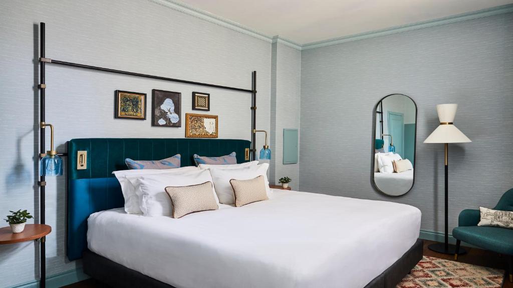Сьюит (Люкс с кроватью размера «king-size») отеля Best Western Premier Hotel Sant'Elena, Венеция