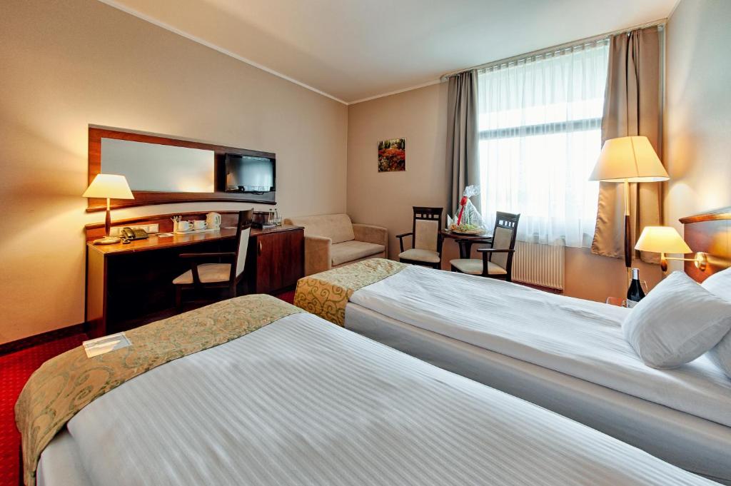 Двухместный (Двухместный номер с 1 кроватью или 2 отдельными кроватями) курортного отеля Grand Royal Hotel, Познань