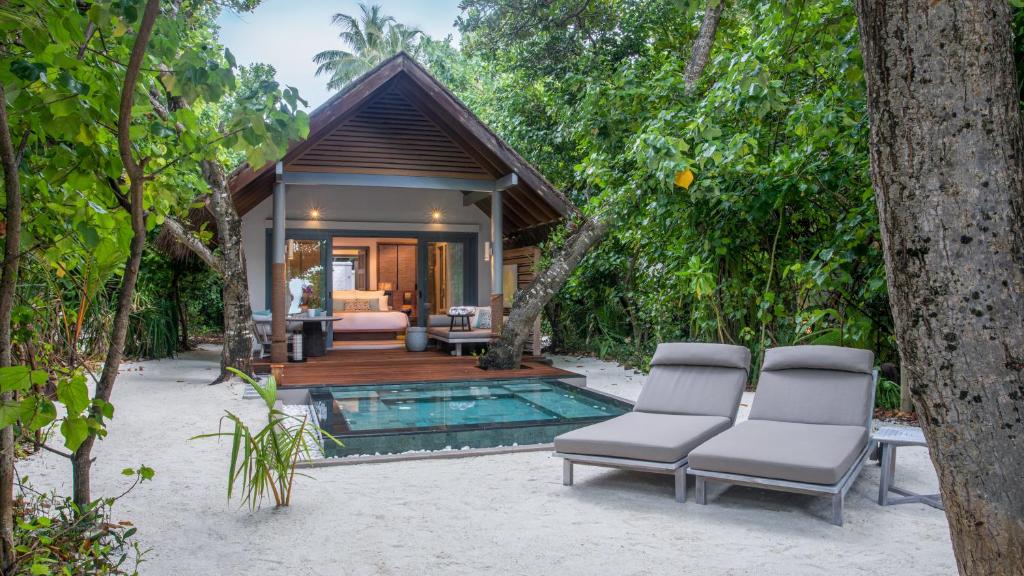 Двухместный (Вилла с небольшим бассейном и видом на пляж) курортного отеля Vakkaru Maldives, Ваккару