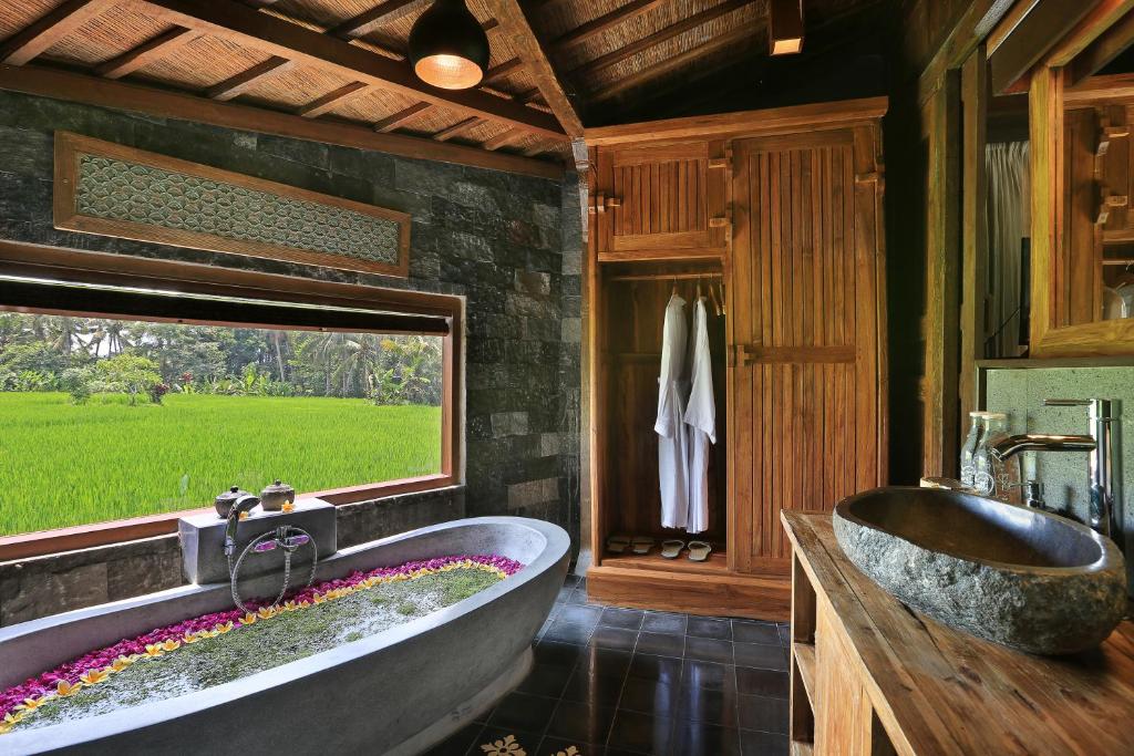 Вилла (Люкс Wooden, вид на рисовое поле и бассейн), Puri Landu Ubud Luxury Villas