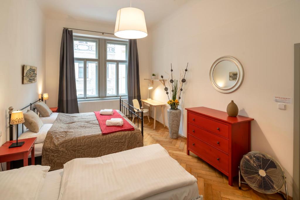 Апартаменты (Special offer: Studio Apartment with e-Scooters or Bike Tours), Old Town - Aparthotel Michalska