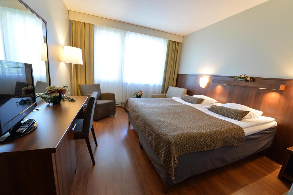 Двухместный (Двухместный номер с 1 кроватью или 2 отдельными кроватями и доступом в спа-центр) отеля Spa Hotel Rauhalahti, Куопио