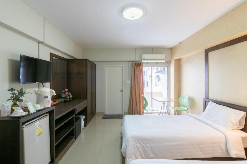 Двухместный (Улучшенный двухместный номер с 2 отдельными кроватями) отеля P-Park Residence Suvarnabhumi, Бангкок