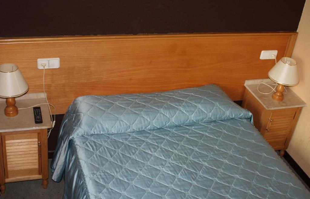 Двухместный (Двухместный номер с 1 кроватью или 2 отдельными кроватями) отеля Hotel Albor, Хихон