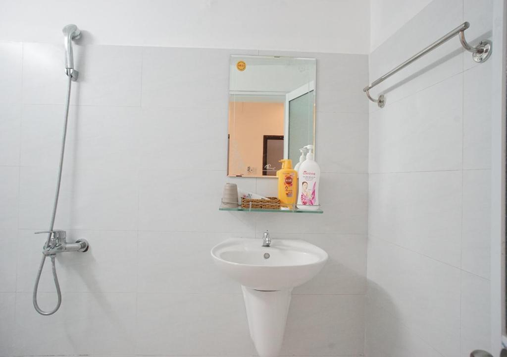 Двухместный (Улучшенный двухместный номер с 1 кроватью), Mint Homestay Nha Trang