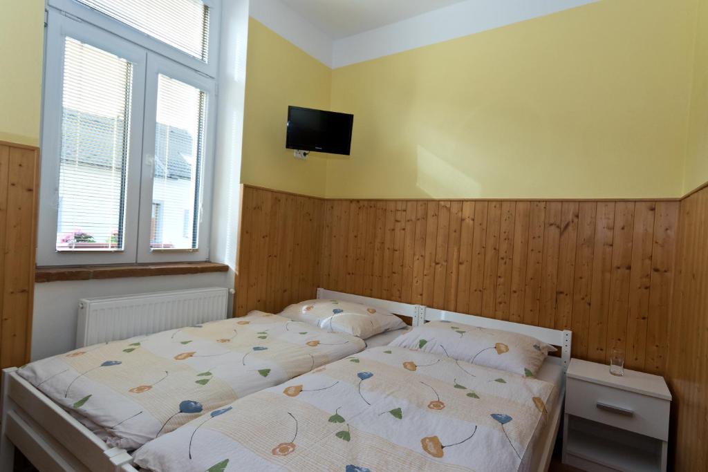 Двухместный (Двухместный номер с 1 кроватью или 2 отдельными кроватями) семейного отеля Romance Apartmány, Йиндржихув-Градец