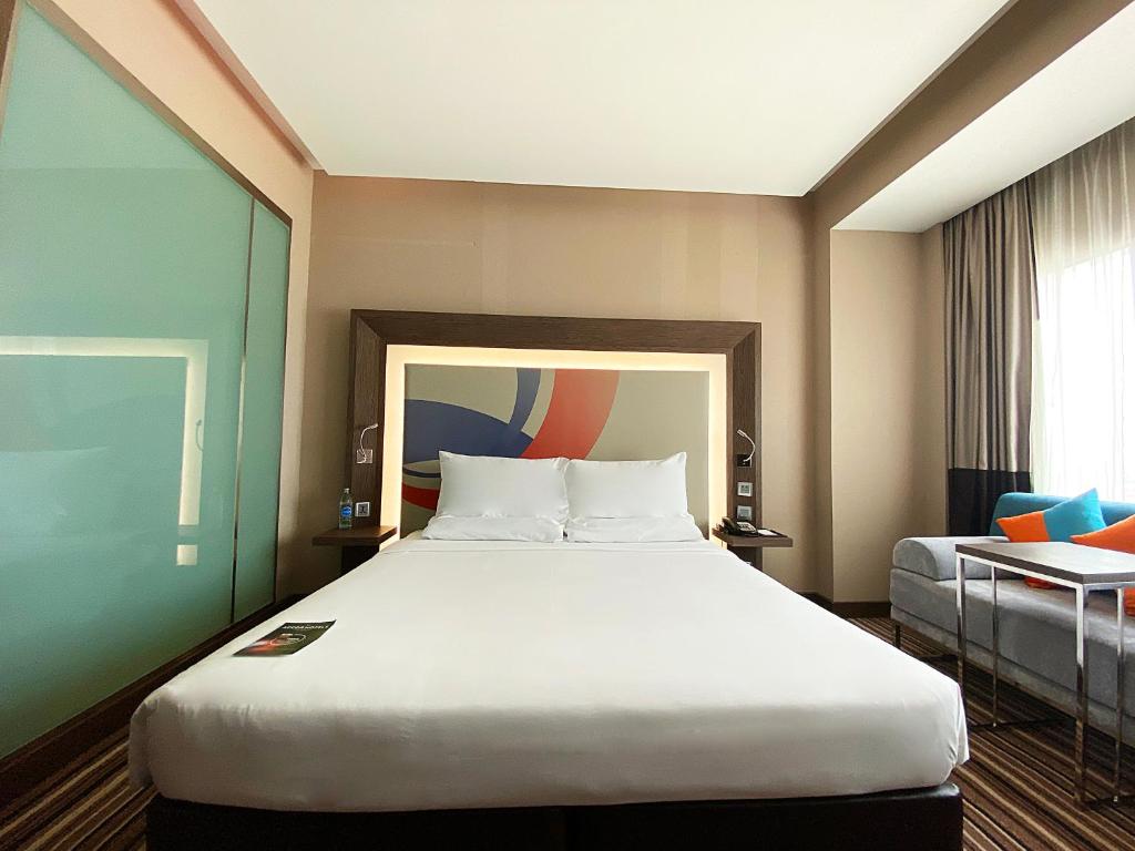 Двухместный (Представительский номер с кроватью размера «king-size») отеля Novotel Bangkok IMPACT, Нонтхабури