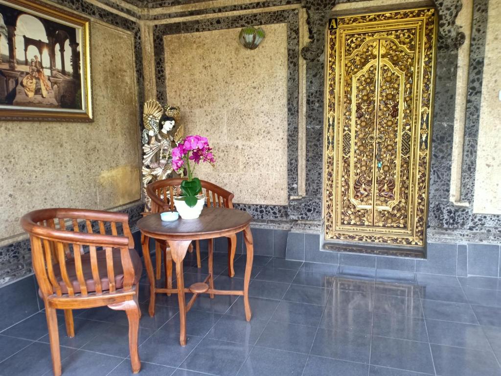 Двухместный (Стандартный двухместный номер с 1 кроватью и вентилятором) семейного отеля Pondok Taman Asri Homestay, Убуд