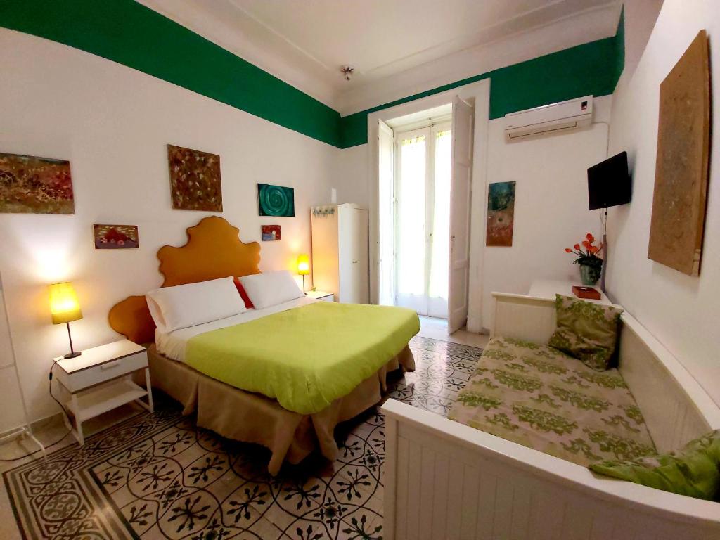 Двухместный (Двухместный номер с 2 отдельными кроватями и собственной внешней ванной комнатой) отеля BB Platamon, Неаполь