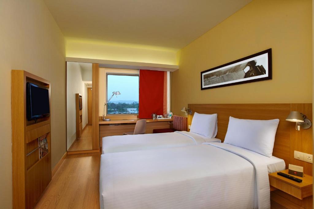 Двухместный (Стандартный двухместный номер с 2 отдельными кроватями) отеля ibis Jaipur - An AccorHotels Brand, Джайпур