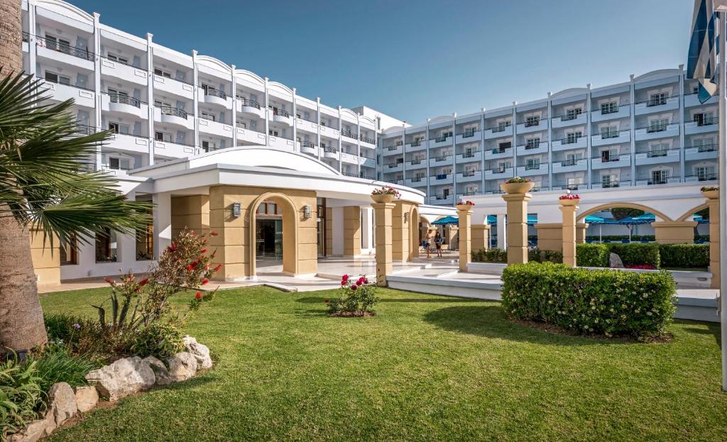 Одноместный (Одноместный номер с видом на сад) курортного отеля Mitsis Grand Hotel, Родос