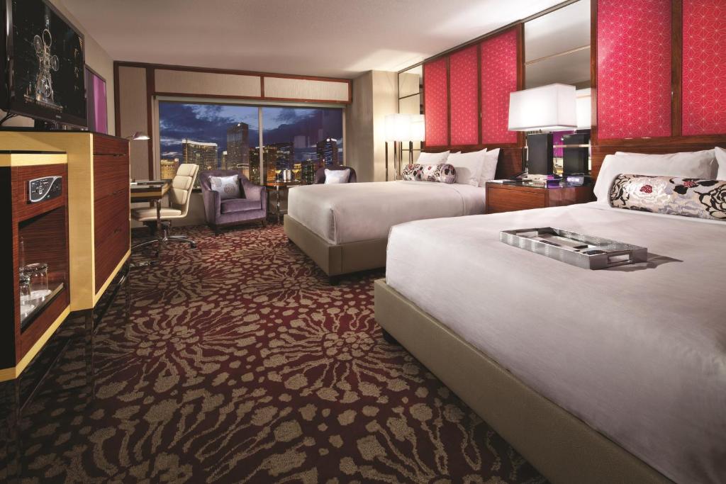 Двухместный (Номер «Гранд» с 2 кроватями размера «queen-size») курортного отеля MGM Grand, Лас-Вегас