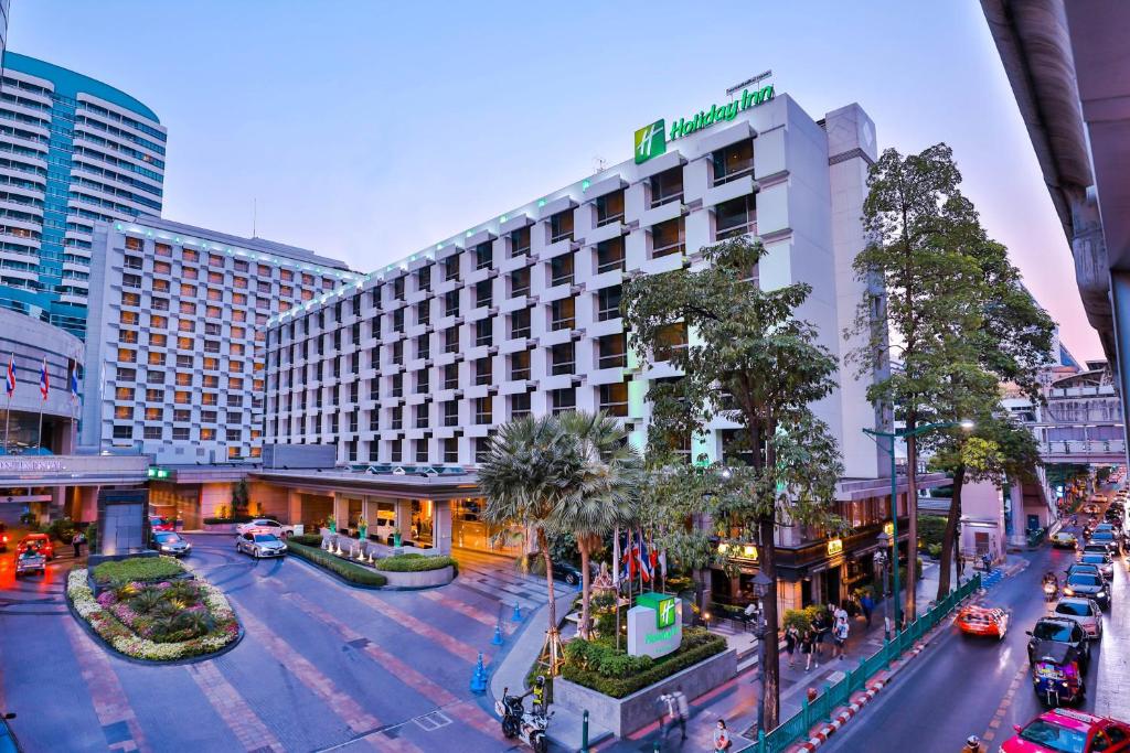 Отель Holiday Inn Bangkok, Бангкок
