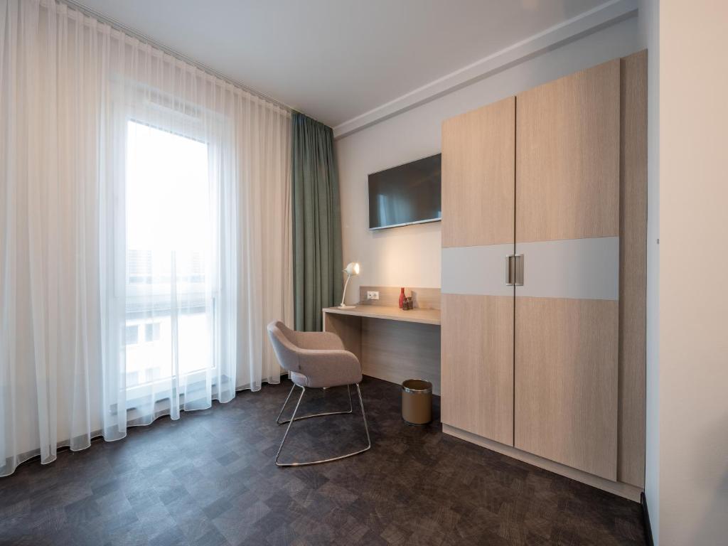 Апартаменты (Улучшенные апартаменты) отеля RS-HOTEL - smart luxury hotel & apartments, contactless and inspected, Бонн