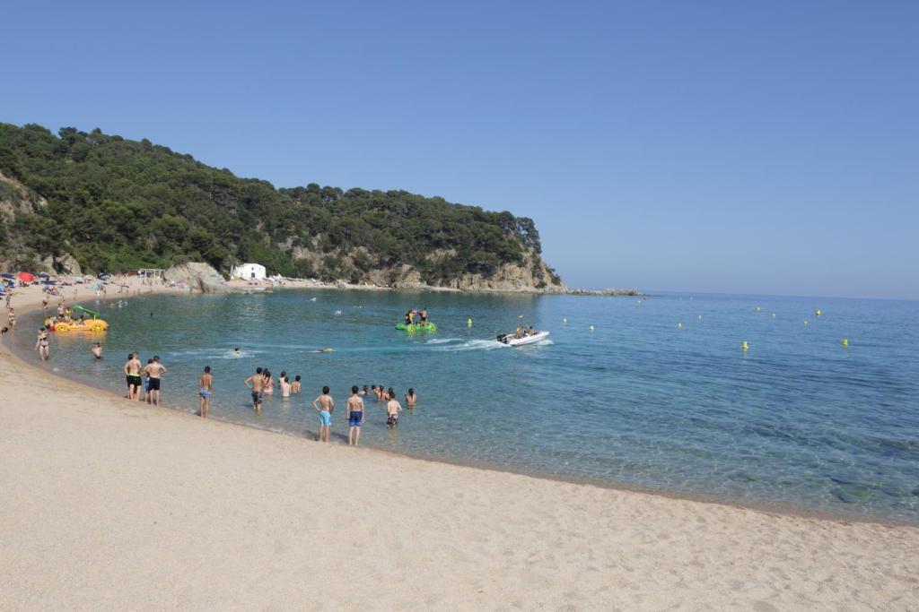 Happy Camp mobile homes in Camping Cala Canyelles