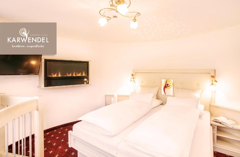 Сьюит (Junior Suite Romantic) отеля Alpenhotel Karwendel -Adults only-, Зефельд-ин-Тироль