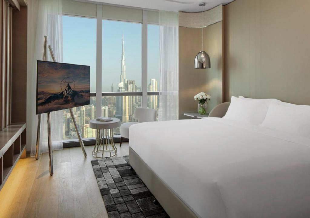 Сьюит (Люкс Silver Screen) отеля Paramount Hotel Dubai, Дубай