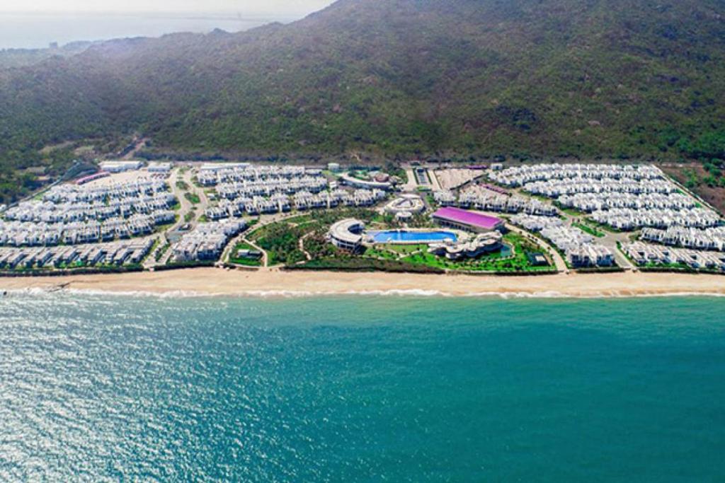 Вилла (Вилла с 3 спальнями), Oceanami Beach Club and Resort Long Hải