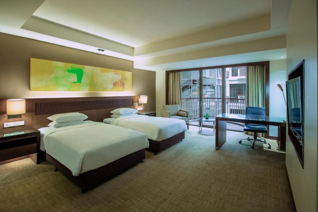 Двухместный (Двухместный номер с 2 отдельными кроватями) отеля Hyatt Regency Kinabalu, Кота-Кинабалу