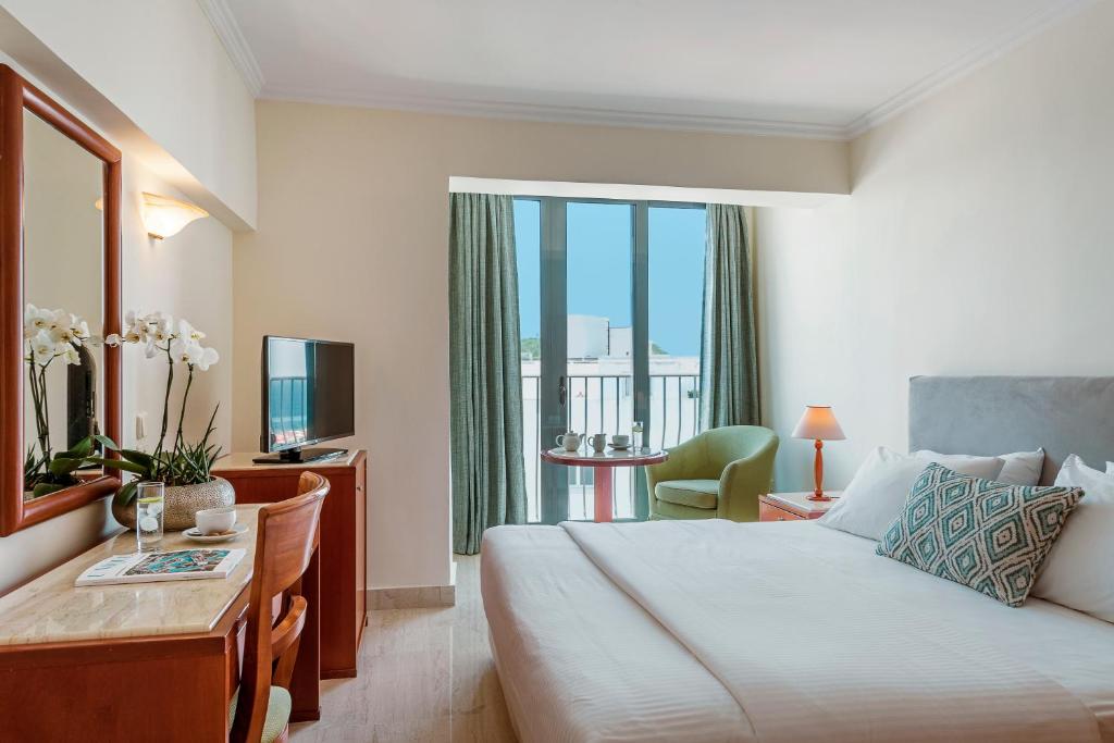 Одноместный (Одноместный номер с боковым видом на море) отеля Mitsis La Vita Hotel, Родос