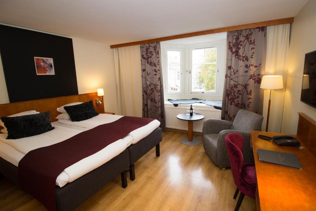 Двухместный (Классический двухместный номер с 1 кроватью или 2 отдельными кроватями) отеля Grand Hotel Alingsås, Йенчепинг