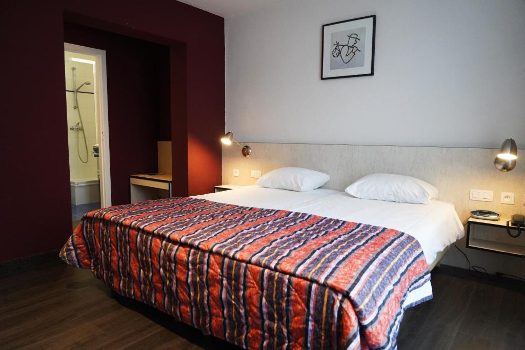 Двухместный (Небольшой двухместный номер с 1 кроватью) отеля Hotel Prins Boudewijn, Кнокке-Хейст