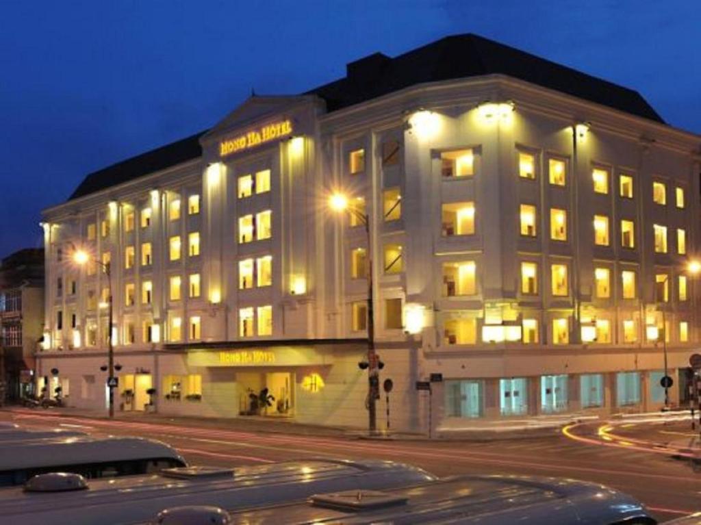 Отель Hong Ha Hotel, Ханой