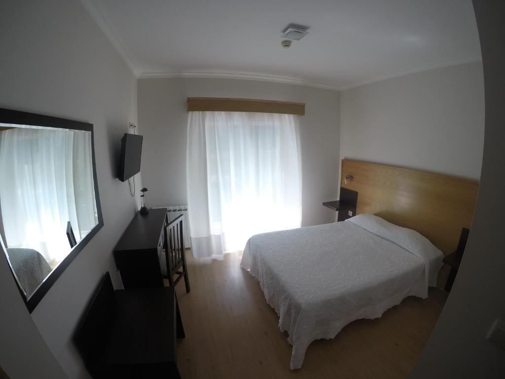 Двухместный (Двухместный номер с 1 кроватью) отеля Hotel Covilhã Jardim, Ковильян