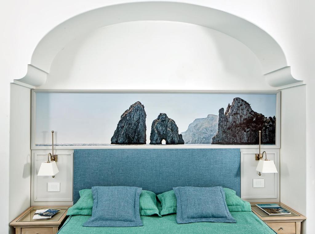 Двухместный (Двухместный номер Делюкс с 1 кроватью или 2 отдельными кроватями) отеля Albergo Gatto Bianco, Капри