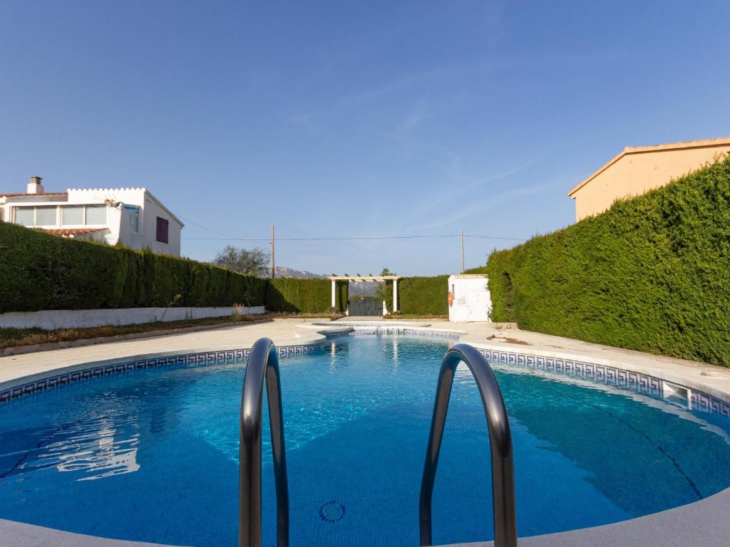 Casa familiar con jardin y piscina_tofiño, Ла-Амеллья-де-Мар